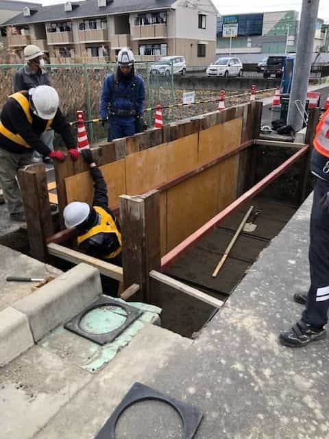 岐阜市の土木・建設工事 株式会社 AKメンテナンスの事業内容「道路標識（F型標識）3」