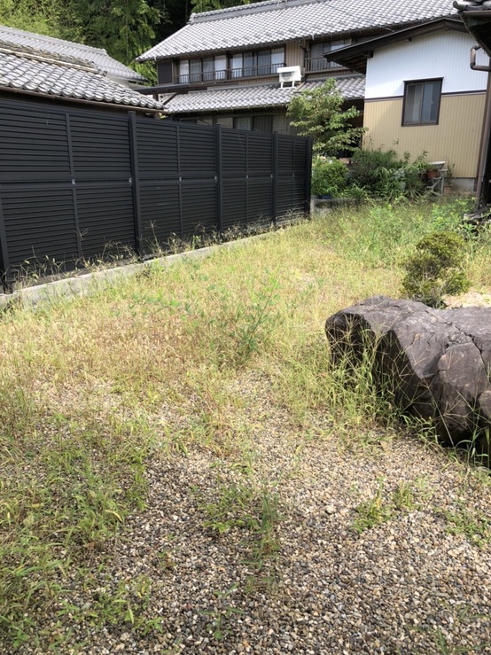 岐阜市の土木・建設工事・脱着式SP基礎 株式会社 AKメンテナンスの近況工事「お庭お手入れ、雑草駆除」