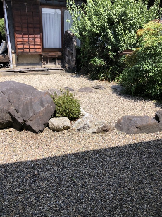 岐阜市の土木・建設工事・脱着式SP基礎 株式会社 AKメンテナンスの近況工事「お庭お手入れ、雑草駆除」