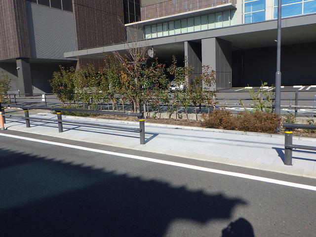 岐阜市の土木・建設工事・脱着式ＳＰ基礎　株式会社　ＡＫメンテナンスの近況工事「ガードパイプ」