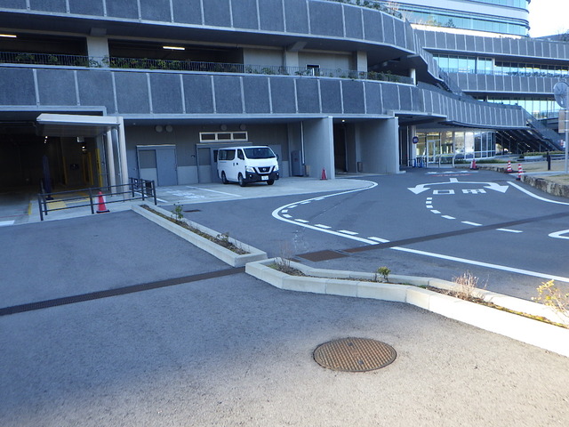 岐阜市の出朴・建設工事・脱着式SP基礎　株式会社AKメンテナンスの近況工事「横断防止柵」